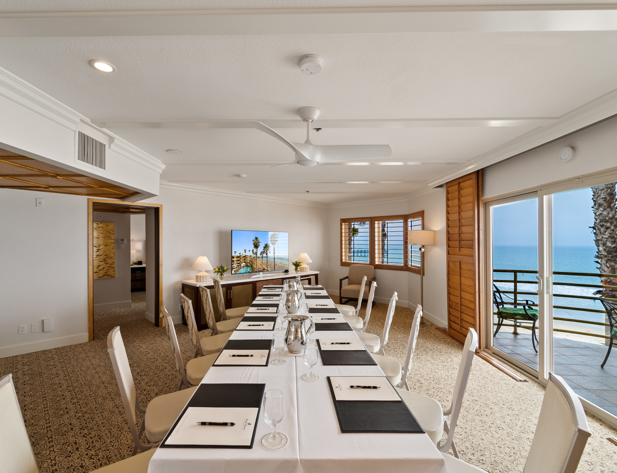 Grande Pacific Suite